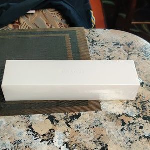 BRAND NEW Apple Watch SERIES 5